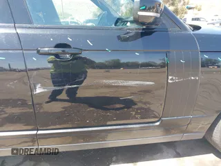 2019 Land Rover Range Rover with VIN SALGS2RE3KA525210, listed as a IAAI auction lot 42525553 with 68,205 mi miles and . Bid and sale history available at DreamBid. Image 6.