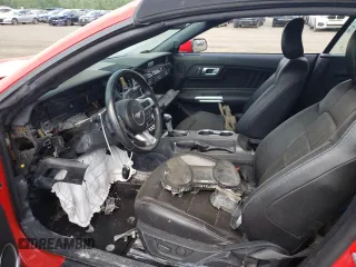 2022 Ford Mustang EcoBoost z VIN 1FATP8UH7N5115931, wystawiony jako Copart lot #60545995 z przebiegiem Nie podano mil oraz Szkoda całkowita • Salvage title. Historia ofert i sprzedaży dostępna na DreamBid. Obrazek 7.