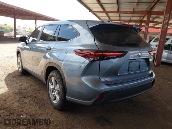 2024 Toyota Highlander LE with VIN 5TDKDRAH3RS051413, listed as a IAAI auction lot 42041267 with 33,210 mi miles and . Bid and sale history available at DreamBid. Image 3.