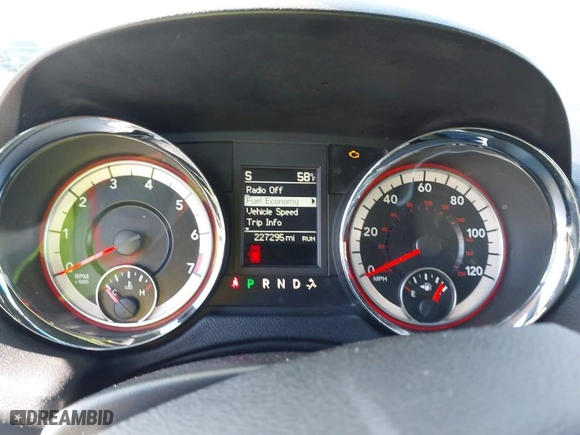 2016 Dodge Grand Caravan R/T with VIN 2C4RDGEG3GR319399, listed as a IAAI auction lot 42078809 with 227,295 mi miles. Bid and sale history available at carsss.com. Image 7.
