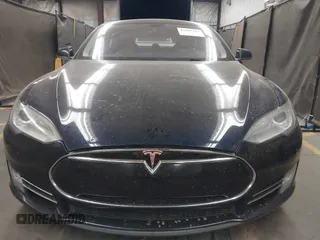 2014 Tesla Model S 60 with VIN 5YJSA1H11EFP56406, listed as a IAAI auction lot 42065157 with Not Provided miles and . Bid and sale history available at DreamBid. Image 12.