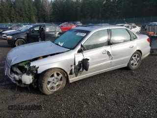 2003 Saturn LS z VIN 1G8JW54R03Y554132, wystawiony jako Copart lot #44633165 z przebiegiem 132 484 mil mil oraz Szkody całkowita. Historia ofert i sprzedaży dostępna na DreamBid. Obrazek 1.
