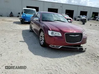 2019 Chrysler 300 Limited z VIN 2C3CCAEG1KH555560, wystawiony jako Copart lot #54662635 z przebiegiem 120 516 mil mil oraz Nie do naprawy • Non repairable. Historia ofert i sprzedaży dostępna na DreamBid. Obrazek 13.