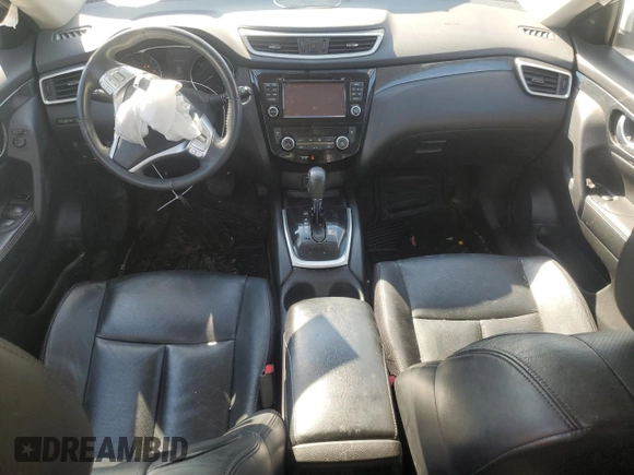 2015 Nissan Rogue SV z VIN 5N1AT2MVXFC860357, wystawiony jako Copart lot #55969025 z przebiegiem 114 046 mil mil oraz Szkoda całkowita • Salvage title. Historia ofert i sprzedaży dostępna na DreamBid. Obrazek 8.