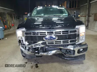 2023 Ford F-250 XL z VIN 1FT7X2BN4PEC41054, wystawiony jako Copart lot #50251095 z przebiegiem 28 016 mil mil oraz Szkoda całkowita • Salvage title. Historia ofert i sprzedaży dostępna na DreamBid. Obrazek 5.