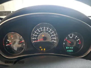 2014 Chrysler 200 LX z VIN 1C3CCBAB7EN124877, wystawiony jako Copart lot #57773115 z przebiegiem 143 023 mil mil oraz Szkody całkowita. Historia ofert i sprzedaży dostępna na DreamBid. Obrazek 9.