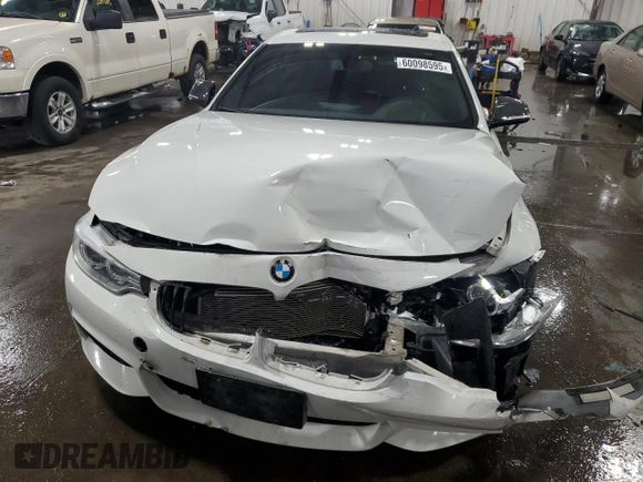 2014 BMW 4 Series 435i with VIN WBA3R1C52EK192076, listed as a Copart auction lot 60098595 with 89,504 mi miles and Salvage title. Bid and sale history available at DreamBid. Image 5.