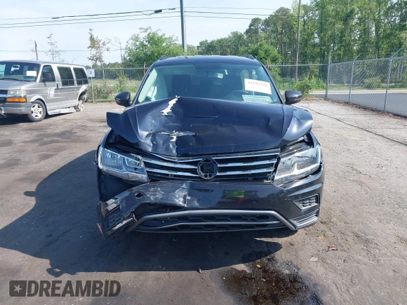 2019 Volkswagen Tiguan S с VIN 3VV1B7AX8KM048544, выставлен на аукционе IAAI как лот 42199240 с пробегом 86 179 миль миль и . История ставок и продаж доступна на DreamBid. Изображение 12.