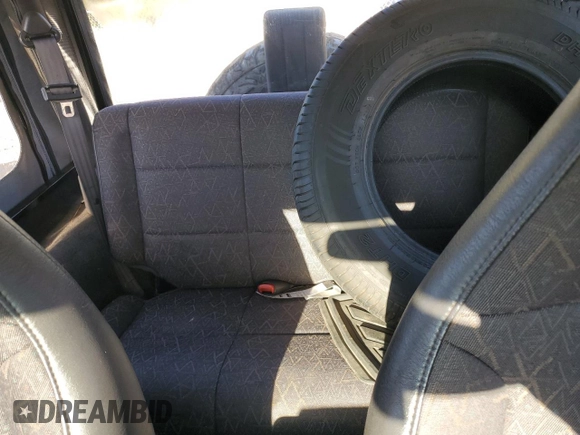 2002 Jeep Wrangler SE with VIN 1J4FA29P22P764181, listed as a Copart auction lot 76469364 with 134,275 mi miles and Salvage Title. Bid and sale history available at DreamBid. Image 10.
