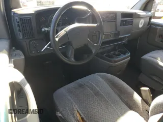 2004 GMC Savana with VIN 1GJHG39U241189345, listed as a Copart auction lot 81669464 with 119,729 mi miles and Clean Title. Bid and sale history available at carsss.com. Image 8.