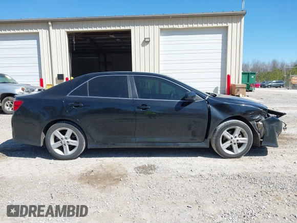 2012 Toyota Camry L with VIN 4T1BF1FK8CU044889, listed as a IAAI auction lot 41742090 with 178,837 mi miles. Bid and sale history available at carsss.com. Image 14.
