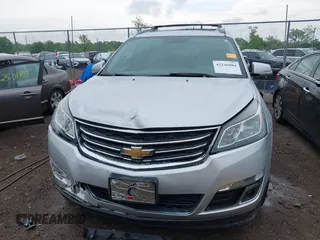 2016 Chevrolet Traverse LT z VIN 1GNKRHKDXGJ115343, wystawiony jako IAAI lot #42246084 z przebiegiem 148 021 mil mil oraz . Historia ofert i sprzedaży dostępna na DreamBid. Obrazek 12.