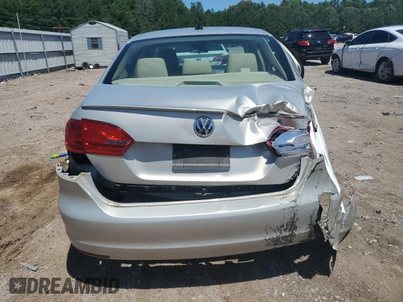 2012 Volkswagen Jetta TDI w/Premium & Nav z VIN 3VWLL7AJ7CM011404, wystawiony jako Copart lot #61536925 z przebiegiem 133 183 mil mil oraz Szkoda całkowita • Salvage title. Historia ofert i sprzedaży dostępna na DreamBid. Obrazek 6.