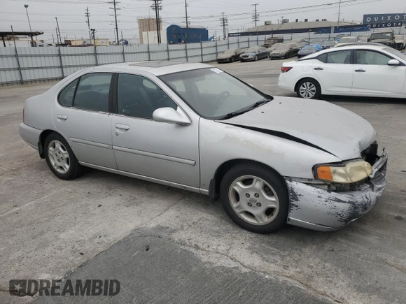 2000 Nissan Altima GXE with VIN 1N4DL01A9YC159146, listed as a Copart auction lot 75762784 with 103,612 mi miles and Salvage Title. Bid and sale history available at carsss.com. Image 4.