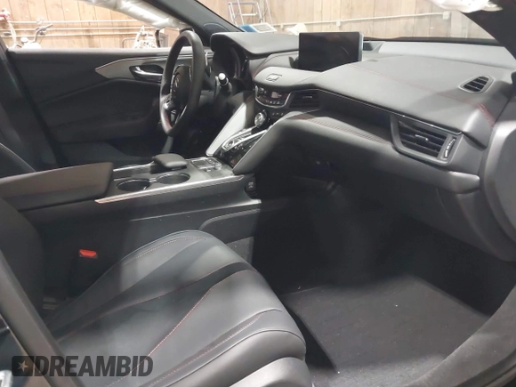 2025 Acura TLX w/A-Spec Package with VIN 19UUB6F50SA000385, listed as a IAAI auction lot 41988181 with 4,231 mi miles and . Bid and sale history available at DreamBid. Image 5.