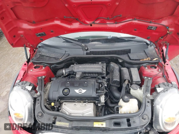 2012 MINI Hardtop with VIN WMWSU3C56CT540717, listed as a IAAI auction lot 41473583 with 103,245 mi miles and . Bid and sale history available at DreamBid. Image 10.