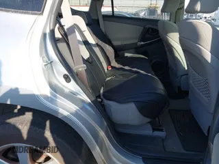 2007 Toyota RAV4 Limited with VIN JTMZK34VX75012338, listed as a IAAI auction lot 41053025 with 155,024 mi miles and . Bid and sale history available at DreamBid. Image 8.