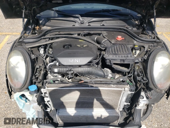 2016 MINI Hardtop 4 Door S with VIN WMWXU3C58G2B67264, listed as a Copart auction lot 61454215 with 66,550 mi miles and Salvage title. Bid and sale history available at DreamBid. Image 12.