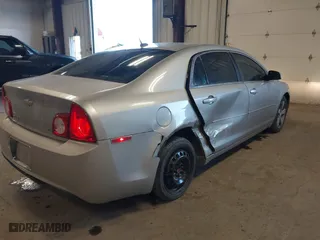 2008 Chevrolet Malibu LT w/2LT with VIN 1G1ZJ57B38F266297, listed as a IAAI auction lot 41688253 with 226,571 mi miles. Bid and sale history available at carsss.com. Image 4.