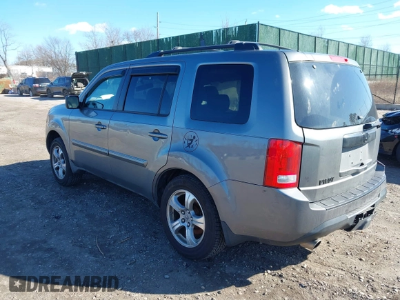 2009 Honda Pilot EX-L with VIN 5FNYF48569B025993, listed as a IAAI auction lot 41746444 with 194,539 mi miles. Bid and sale history available at carsss.com. Image 3.