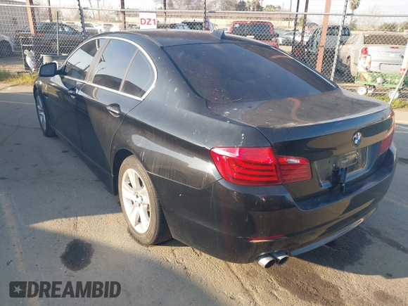 2013 BMW 5 Series 528i with VIN WBAXG5C5XDDY30558, listed as a IAAI auction lot 41636788 with 104,070 mi miles and . Bid and sale history available at carsss.com. Image 3.