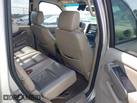 2007 Ford Explorer XLT with VIN 1FMEU63E87UB50845, listed as a IAAI auction lot 42213740 with 175,568 mi miles and . Bid and sale history available at DreamBid. Image 8.