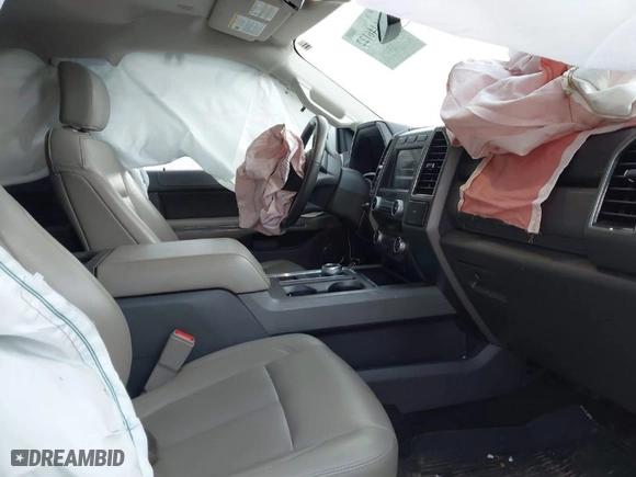 2019 Ford Expedition Max XLT with VIN 1FMJK1HT7KEA82149, listed as a IAAI auction lot 41446122 with 106,607 mi miles. Bid and sale history available at carsss.com. Image 5.