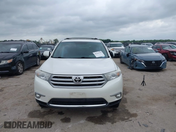 2012 Toyota Highlander Limited с VIN 5TDDK3EH6CS100245, выставлен на аукционе IAAI как лот 42125324 с пробегом 106 156 миль миль и . История ставок и продаж доступна на DreamBid. Изображение 12.