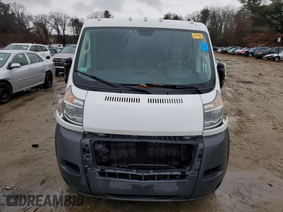 2018 Ram ProMaster Cargo with VIN 3C6TRVAG4JE108567, listed as a Copart auction lot 46140604 with 186,656 mi miles and Clean Title. Bid and sale history available at DreamBid. Image 5.
