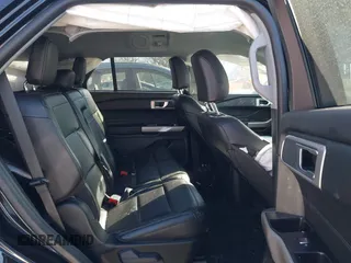 2023 Ford Explorer XLT with VIN 1FMSK8DHXPGB70042, listed as a IAAI auction lot 41429453 with 30,857 mi miles. Bid and sale history available at carsss.com. Image 8.
