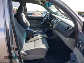 2014 Toyota Tacoma with VIN 3TMLU4EN7EM146705, listed as a IAAI auction lot 41949827 with 147,887 mi miles and . Bid and sale history available at DreamBid. Image 5.