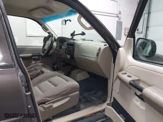 2005 Ford Explorer Sport Trac XLS with VIN 1FMZU77K25UB67905, listed as a IAAI auction lot 41808499 with 140,553 mi miles. Bid and sale history available at carsss.com. Image 5.