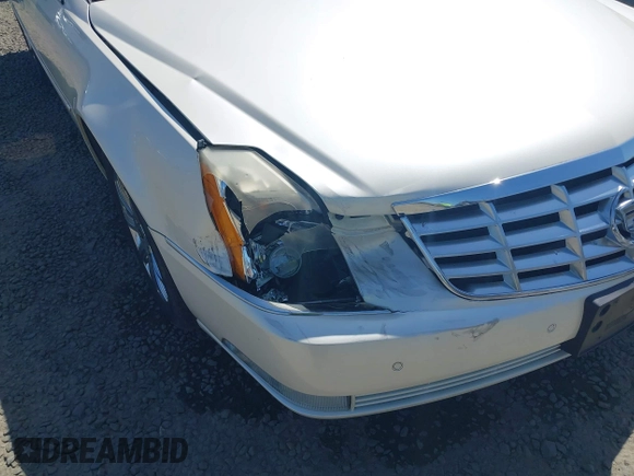 2008 Cadillac DTS 1SC with VIN 1G6KD57YX8U209792, listed as a IAAI auction lot 42003838 with 113,026 mi miles and . Bid and sale history available at carsss.com. Image 6.