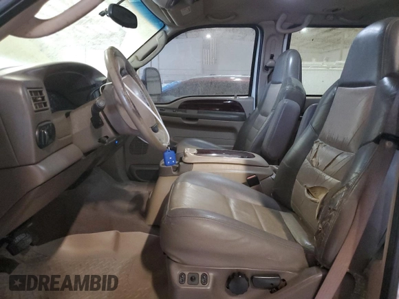 2003 Ford Excursion Eddie Bauer with VIN 1FMSU45P23EC07826, listed as a Copart auction lot 83909884 with 261,656 mi miles and Clean title. Bid and sale history available at DreamBid. Image 7.