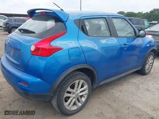 2011 Nissan Juke SV with VIN JN8AF5MR7BT022429, listed as a IAAI auction lot 42085379 with 119,380 mi miles. Bid and sale history available at carsss.com. Image 4.