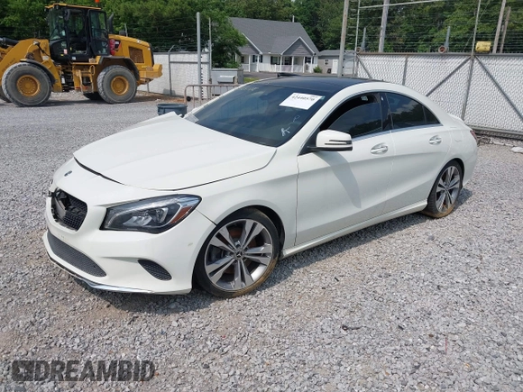2018 Mercedes-Benz CLA 250 z VIN WDDSJ4EB0JN606657, wystawiony jako IAAI lot #42440570 z przebiegiem 123 978 mil mil oraz . Historia ofert i sprzedaży dostępna na DreamBid. Obrazek 16.