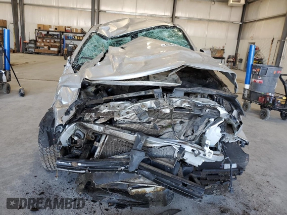 2015 GMC Canyon 4WD SLE with VIN 1GTG6BE36F1263317, listed as a Copart auction lot 53967805 with 129,590 mi miles and Salvage title. Bid and sale history available at DreamBid. Image 5.