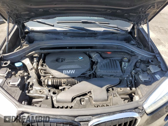 2018 BMW X1 xDrive28i z VIN WBXHT3C33J5L24441, wystawiony jako Copart lot #60468645 z przebiegiem 83 339 mil mil oraz Szkoda całkowita • Salvage title. Historia ofert i sprzedaży dostępna na DreamBid. Obrazek 11.