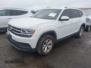 2018 Volkswagen Atlas Launch Edition with VIN 1V2BR2CA2JC512016, listed as a IAAI auction lot 42252569 with 130,628 mi miles and . Bid and sale history available at DreamBid. Image 2.