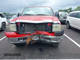 2006 Ford F-250 XL z VIN 1FTSW21PX6ED69409, wystawiony jako IAAI lot #42263767 z przebiegiem 233 176 mil mil oraz . Historia ofert i sprzedaży dostępna na DreamBid. Obrazek 12.