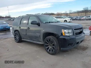 2013 Chevrolet Tahoe LT with VIN 1GNSKBE02DR124013, listed as a IAAI auction lot 41659498 with 207,608 mi miles and . Bid and sale history available at DreamBid. Image 1.