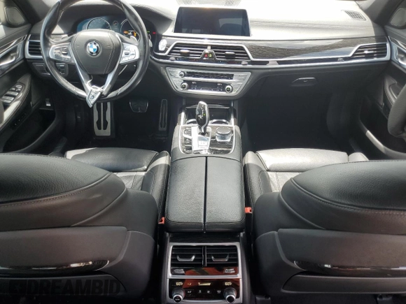 2019 BMW 7 Series 740i with VIN WBA7E2C57KB218038, listed as a Copart auction lot 77892043 with 51,471 mi miles. Bid and sale history available at carsss.com. Image 8.