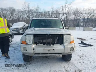 2008 Jeep Commander Limited z VIN 1J8HG58N38C196949, wystawiony jako IAAI lot #41311496 z przebiegiem 168 830 mil mil oraz . Historia ofert i sprzedaży dostępna na DreamBid. Obrazek 12.