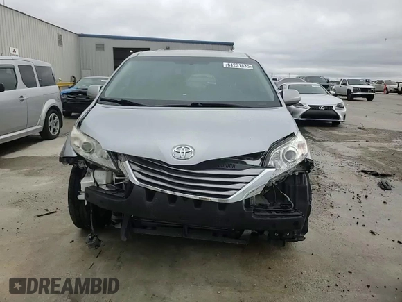 2017 Toyota Sienna XLE Auto Access Seat with VIN 5TDYZ3DC5HS836006, listed as a Copart auction lot 51231435 with 63,342 mi miles and Salvage Title. Bid and sale history available at DreamBid. Image 15.