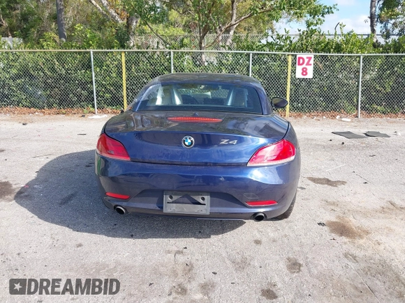 2009 BMW Z4 sDrive35i with VIN WBALM73579E165199, listed as a IAAI auction lot 41696215 with Not provided miles and . Bid and sale history available at DreamBid. Image 16.