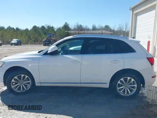2014 Audi Q5 Premium Plus with VIN WA1LFAFP1EA051704, listed as a IAAI auction lot 41725317 with 136,084 mi miles. Bid and sale history available at carsss.com. Image 14.