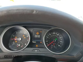 2018 Volkswagen Tiguan S z VIN 3VV0B7AXXJM092765, wystawiony jako Copart lot #57324885 z przebiegiem 156 441 mil mil oraz Szkoda całkowita • Salvage title. Historia ofert i sprzedaży dostępna na DreamBid. Obrazek 9.