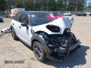 2016 MINI Countryman S z VIN WMWZC5C56GWU02046, wystawiony jako IAAI lot #42454693 z przebiegiem 127 226 mil mil oraz . Historia ofert i sprzedaży dostępna na DreamBid. Obrazek 1.