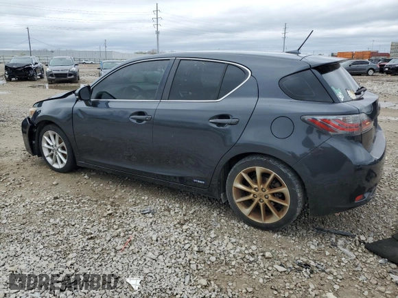 2011 Lexus CT 200h z VIN JTHKD5BH3B2004045, wystawiony jako Copart lot #51083395 z przebiegiem 155 267 mil mil oraz Szkoda całkowita • Salvage title. Historia ofert i sprzedaży dostępna na DreamBid. Obrazek 2.