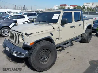 2022 Jeep Gladiator Willys with VIN 1C6HJTAG4NL175068, listed as a IAAI auction lot 41625616 with NaN miles. Bid and sale history available at carsss.com. Image 16.